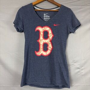 Nike Slim Fit Boston Red Sox Women's V-Neck T-Shirt Size M Blue